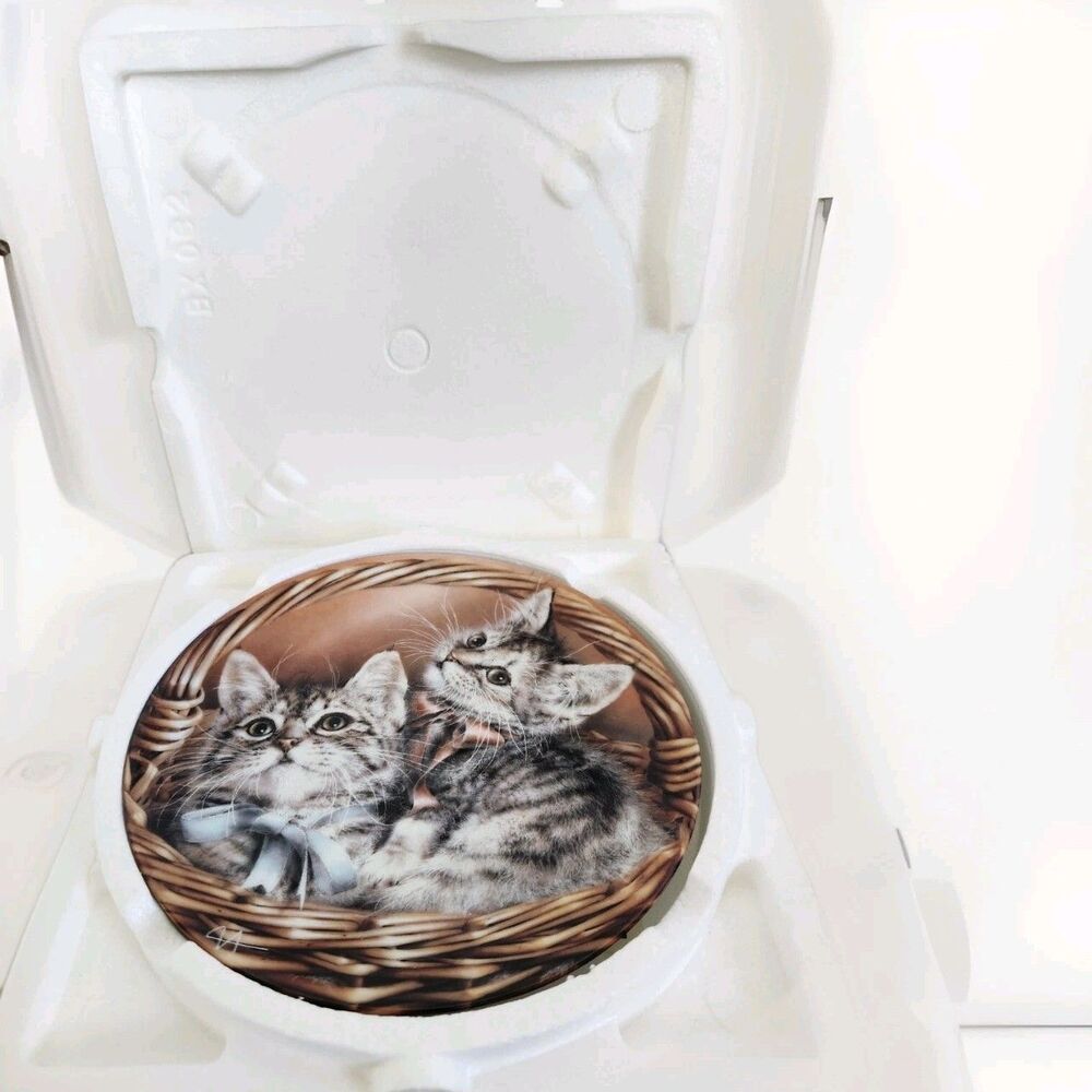 Vintage Andrew & Abby “Baskets of Love” First Edition Cat Collector Plate